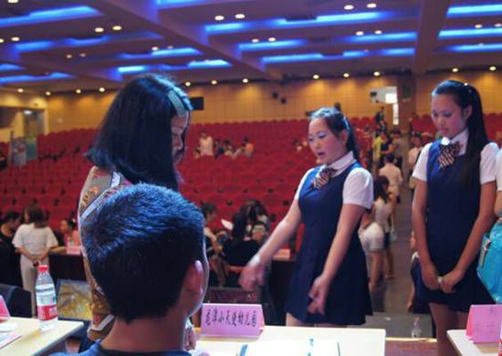 圖為該校雙選會面試現場。